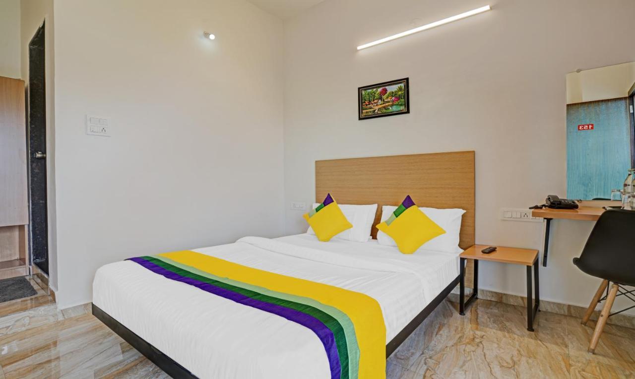 נאסיק Itsy Hotels Flowers Park מראה חיצוני תמונה