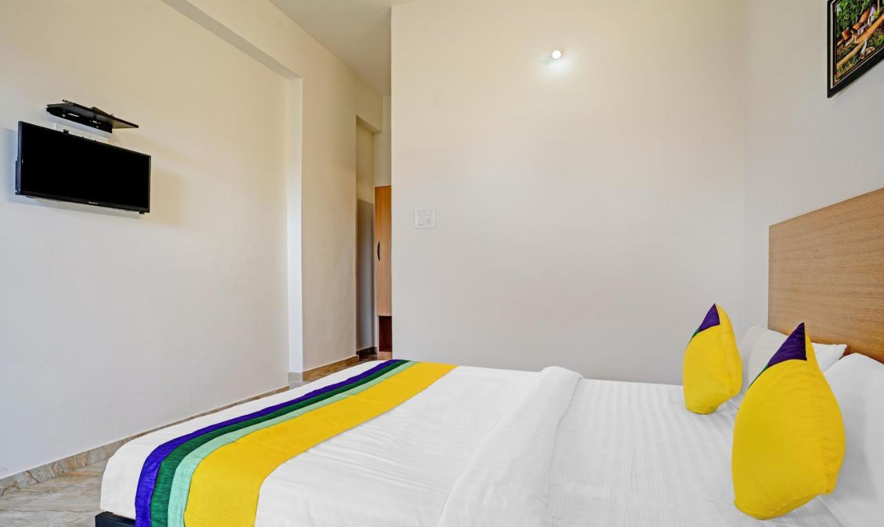 נאסיק Itsy Hotels Flowers Park מראה חיצוני תמונה