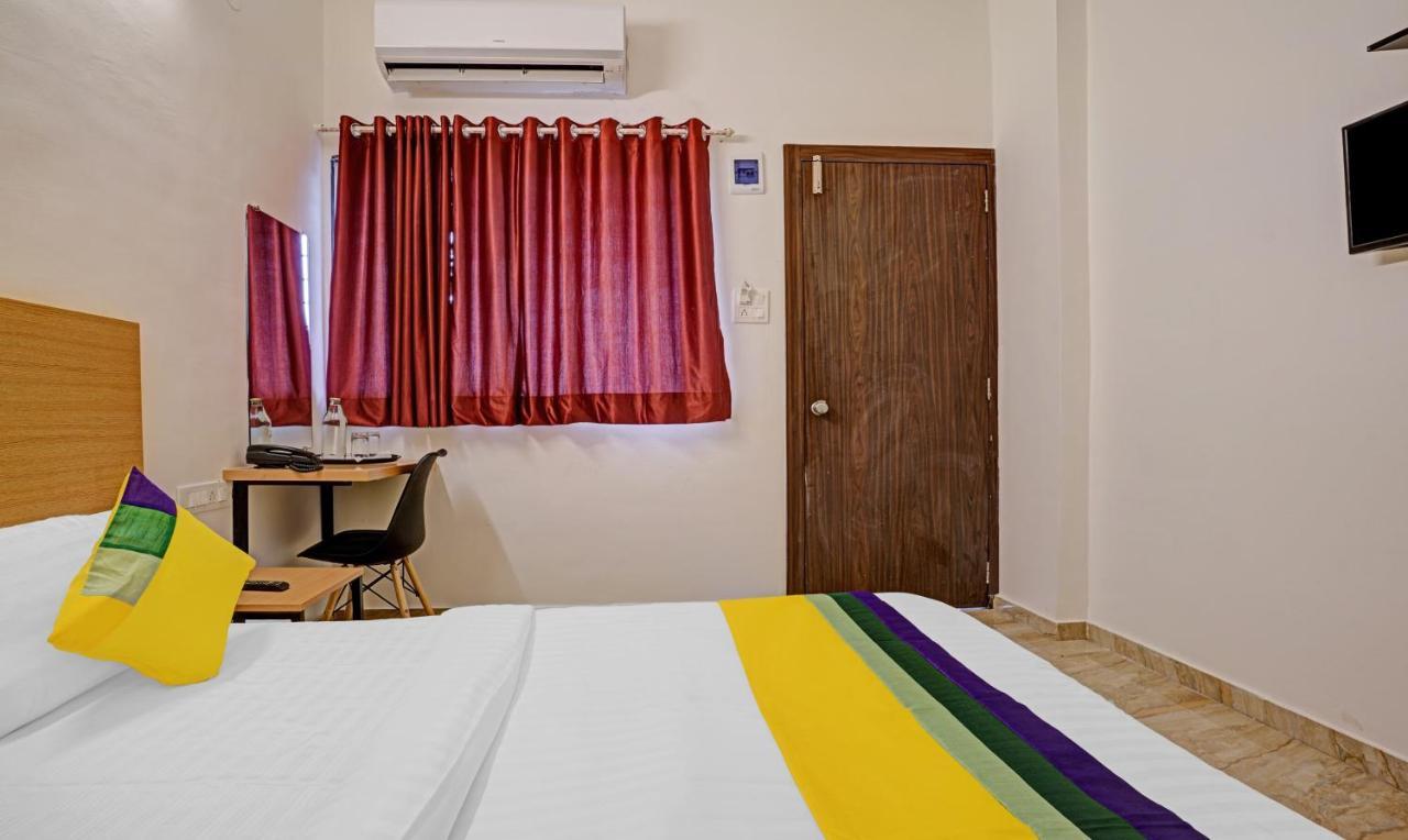נאסיק Itsy Hotels Flowers Park מראה חיצוני תמונה