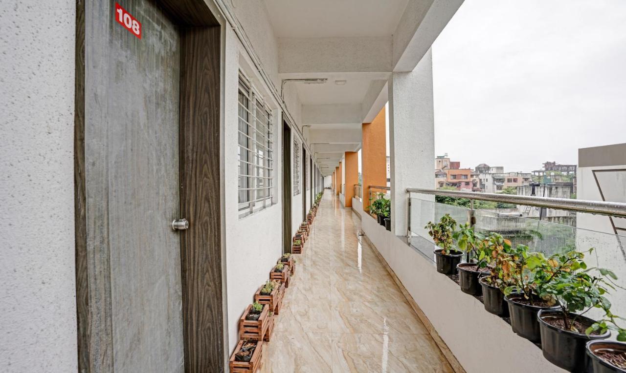 נאסיק Itsy Hotels Flowers Park מראה חיצוני תמונה