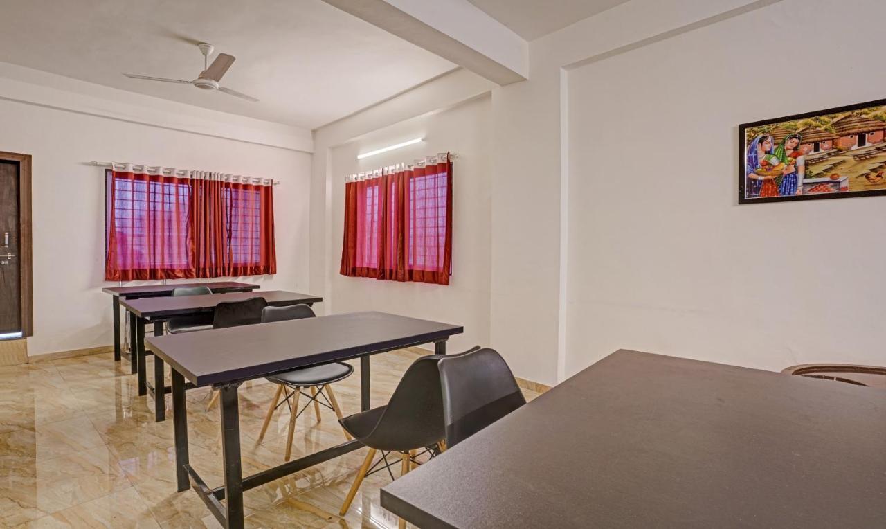 נאסיק Itsy Hotels Flowers Park מראה חיצוני תמונה